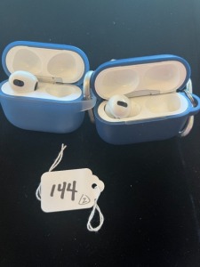 APPLE AIR PODS - LEFT ONLY WITH CASE