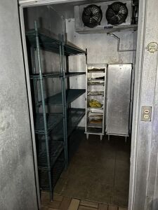 BREAD RETARDERS (1 MISSING DOOR) (LOCATED IN CAPE CORAL, FL - #24913)