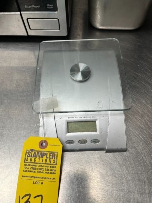ELECTRIC KITCHEN SCALE (LOCATED IN CLEWISTON, FL)