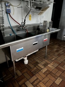 3-COMPARTMENT SINK (LOCATED IN CAPE CORAL, FL - #24913)