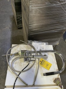 KITCHEN FAUCET WITH PULL OUT & ADDITIONAL SPRAYER