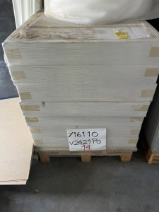 VANITY SINK BASE WITH PULL OUT DOOR - 21'' DEEP (NEW IN BOX)