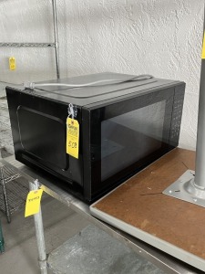 WALMART MICROWAVE (LOCATED IN PEMBROKE PARK, FL)