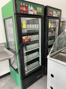 BEVERAGE COOLER WITH GLASS DOOR (LOCATED IN PEMBROKE PARK, FL)