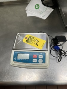 TAYLOR DIGITAL SCALE (LOCATED IN PLANTATION, FL)