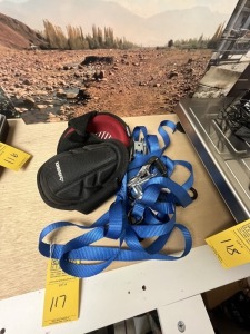 ASSORTED - PAIR KNEE PADS / PAIR STRAPS