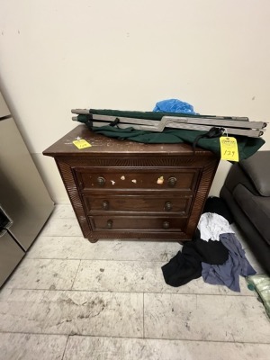 WOOD DRESSER WITH 3 DRAWERS