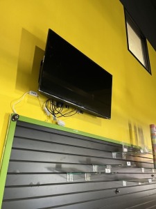 PHILIPS FLAT SCREEN TELEVISION - 55''