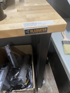 GLADIATOR WORK BENCH - 6'