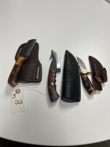 ASSORTED KNIVES - 1- SKINNING KNIFE - BONE HANDLE / 1- GUT HOOK SKINNING KNIFE / 1- BULL CUTTER KNIFE - CUSTOM HANDMADE DAMASCUS STEEL - ALL LAMINATED LEATHER SHEATH