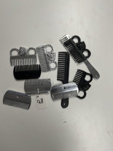 ASSORTED METAL COMBS