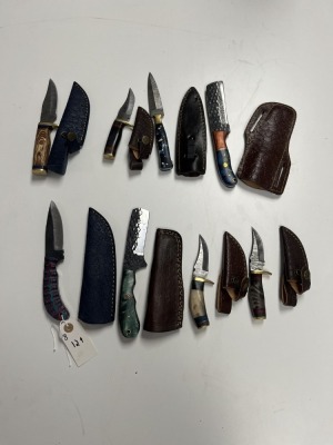 ASSORTED KNIVES - 1- DAGGER / 2- BULL CUTTER / HUNTING / SKINNING - CUSTOM HANDMADE DAMASCUS STEEL - 2- PAKKA WOOD HANDLE / 4- RESIN HANDLE / 2- BONE HANDLE - LAMINATED LEATHER SHEATH