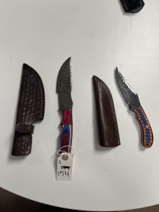 ASSORTED KNIVES - 1- HUNTING / 1- SKINNING - CUSTOM HANDMADE DAMASCUS STEEL - PAKKA WOOD HANDLE - LAMINATED LEATHER SHEATH