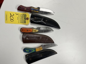 ASSORTED 3.5'' HUNTING & SKINNING KNIVES - CUSTOM HANDMADE DAMASCUS STEEL - PAKKA WOOD HANDLE - LAMINATED LEATHER SHEATH