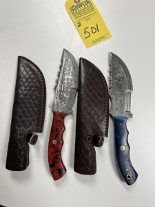 ASSORTED 5.5'' HUNTING & SKINNING KNIVES - CUSTOM HANDMADE DAMASCUS STEEL - RESIN HANDLE - LAMINATED LEATHER SHEATH