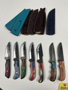 ASSORTED 4.5'' HUNTING & SKINNING KNIVES - CUSTOM HANDMADE DAMASCUS STEEL - PAKKA WOOD HANDLE - LAMINATED LEATHER SHEATH