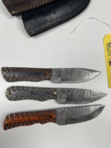 ASSORTED 4'' HUNTING & SKINNING KNIVES - CUSTOM HANDMADE DAMASCUS STEEL - PAKKA WOOD HANDLE - LAMINATED LEATHER SHEATH