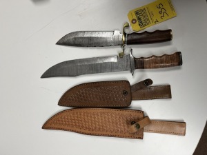 ASSORTED BOWIE KNIVES - 1- 8'' / 1- 11'' - CUSTOM HANDMADE DAMASCUS STEEL - WOOD HANDLE - LAMINATED LEATHER SHEATH