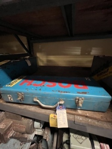 BOSCH 1634VS RECIPROCATING SAW IN METAL CASE - 120V / 10.5A / 60HZ
