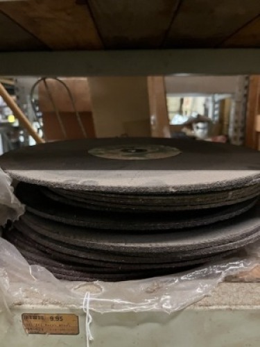 ASSORTED SANDING DISCS