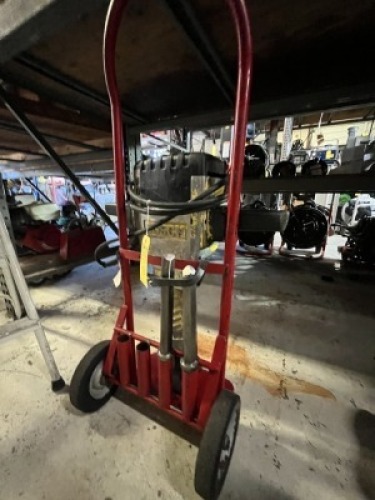 BOSCH 11304 BRUTE DEMOLITION HAMMER WITH 2 ATTACHMENTS & CART - 120V / 15A / 60HZ
