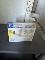 BOX LIGHT BULBS
