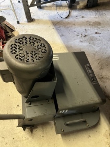 EDCO TWIN HEAD ELECTRIC FLOOR GRINDER WITH BALDOR MOTOR