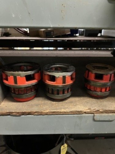 RIDGID ASSORTED SIZE PIPE THREADING TOOLS