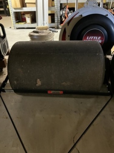 PLASTIC LAWN ROLLER
