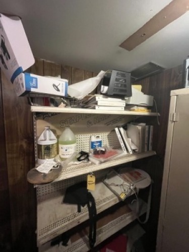 SHELVING UNIT WITH CONTENTS