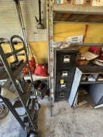 LARGE LEVEL - APPROXIMATELY 6'