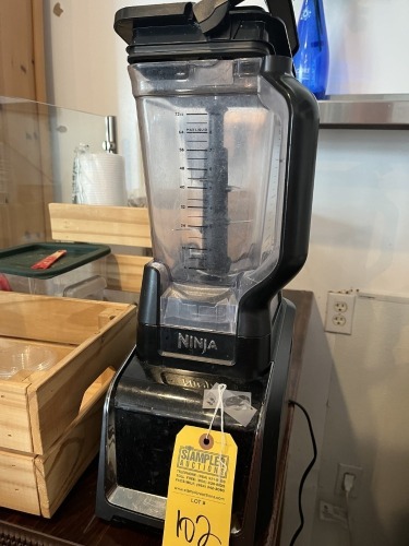 LARGE NINJA FOOD PROCESSOR