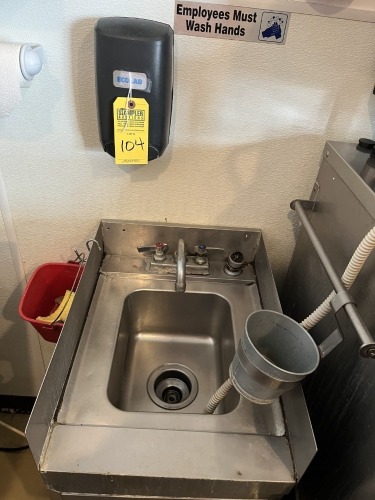 HAND SINK WITH SOAP DISPENSER