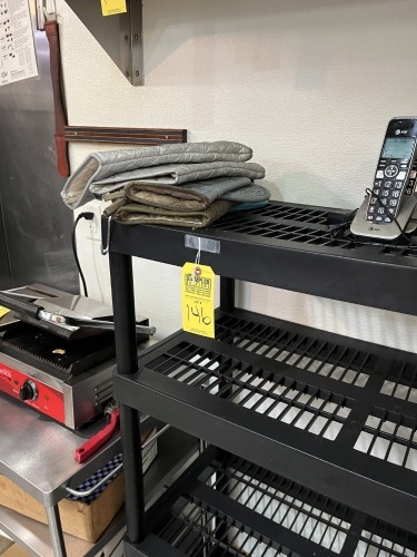 PLASTIC SHELVING UNIT - 48''x36''