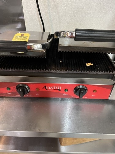 AVANTCO 2-HEAD SANDWICH PRESS
