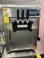 VEVOR D520S 3-HEAD SOFT SERVE ICE CREAM MACHINE - 115V / 1850W / 60HZ - SERIAL No. 240510-3858-03-0010 (3989-B20) ***LOCATED IN OCALA, FL***