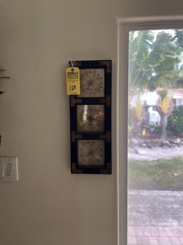 WALL WEATHER STATION