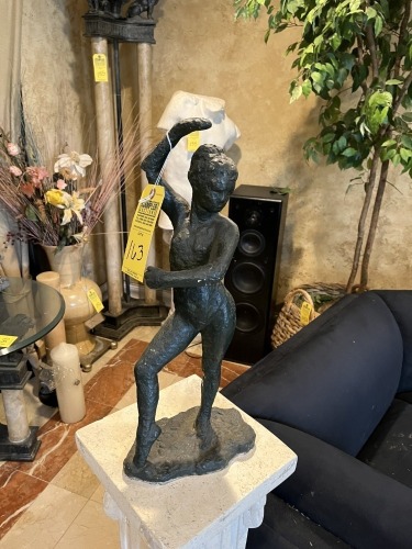 STATUE - DANCING LADY (DAMAGE TO ARM)