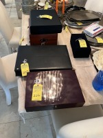LOT ONEIDA 1A-0 SILVERWARE IN CASE (55 PIECE SET)