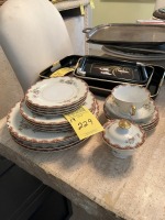 MEITO JAPAN DINNERWARE / CHINA - FLORAL PATTERN