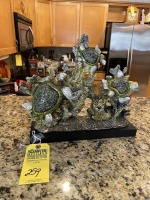 SPARKLY TURTLE DECOR ON BLACK BASE