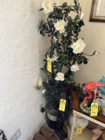 PLANTERS WITH ARTIFICIAL FLOWERS