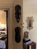 AFRICAN WOOD MASK DECOR