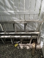 ALUMINUM LADDERS