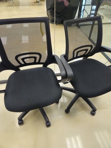 ASSORTED BLACK ROLLING OFFICE CHAIRS