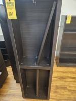 SMALL SHELVING UNIT