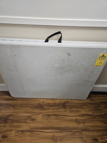 WHITE FOLDING TABLE - 6'