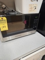 BLACK & DECKER MICROWAVE