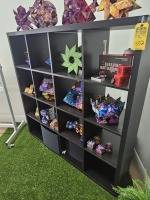 CUBBY SHELVING UNIT WITH 16 HOLES