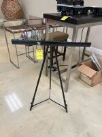 POSTER BOARD WITH STAND
